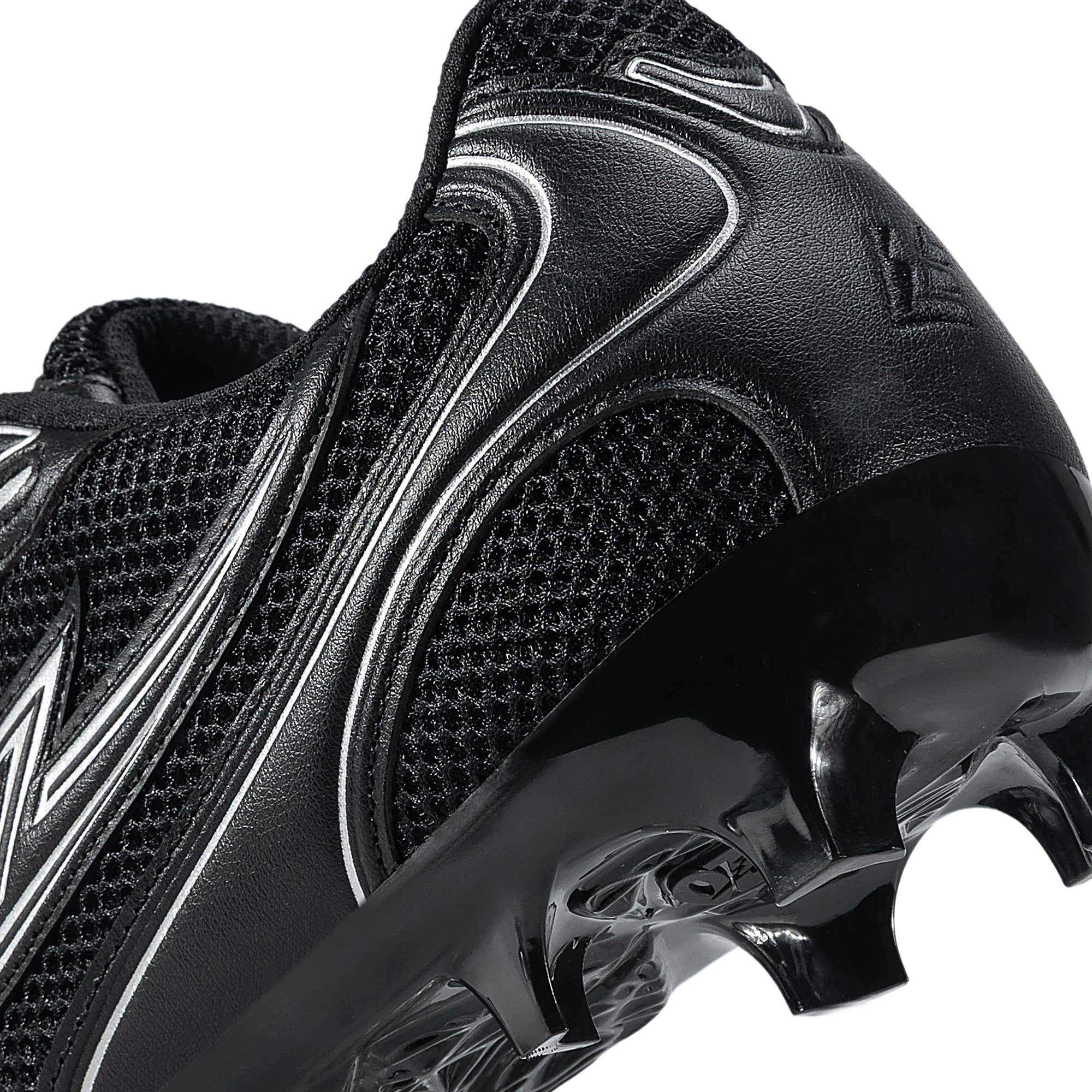 Enzo 'Runnerz' Low Men's Football Cleats in Black & Grey